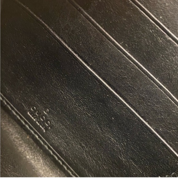 GUCCI black embossed wallet gold zipper - Picture 15 of 17